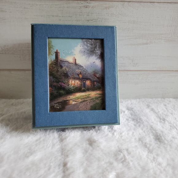 Thomas Kinkade Keepsake Box with Notepaper Moonlight Cottage - Picture 1 of 5